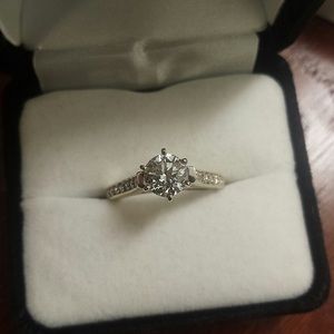 Diamond ring